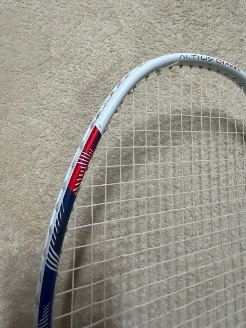 アルティウス01フィール　ほぼ新品