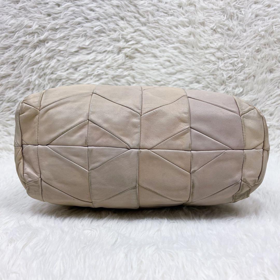 希少 ミュウミュウ トートバッグ プラスチックチェーン キルティング レザー