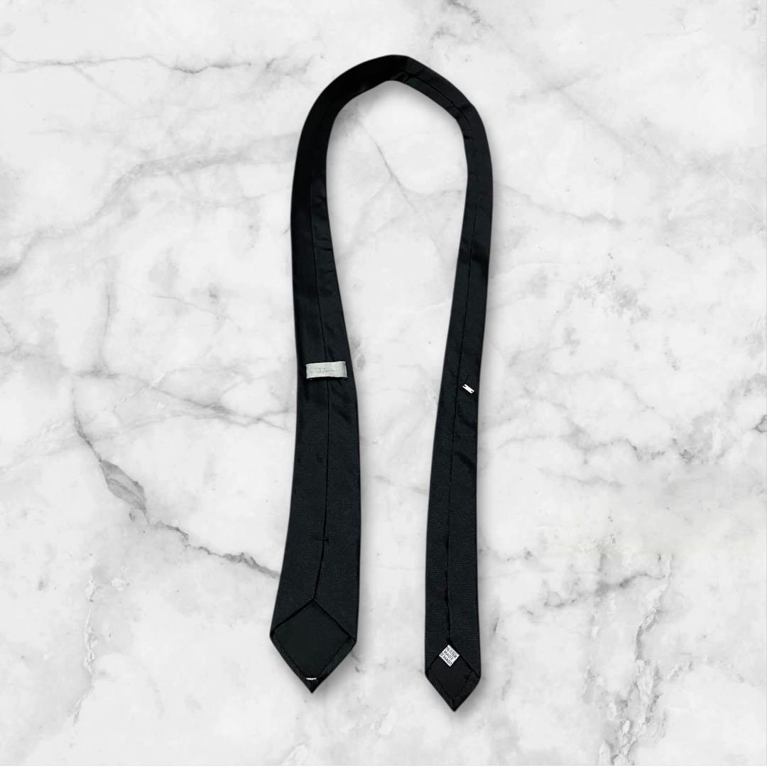 Dior ディオールオム　ネクタイ　黒　ナロータイ　薔薇　ローズ　花柄