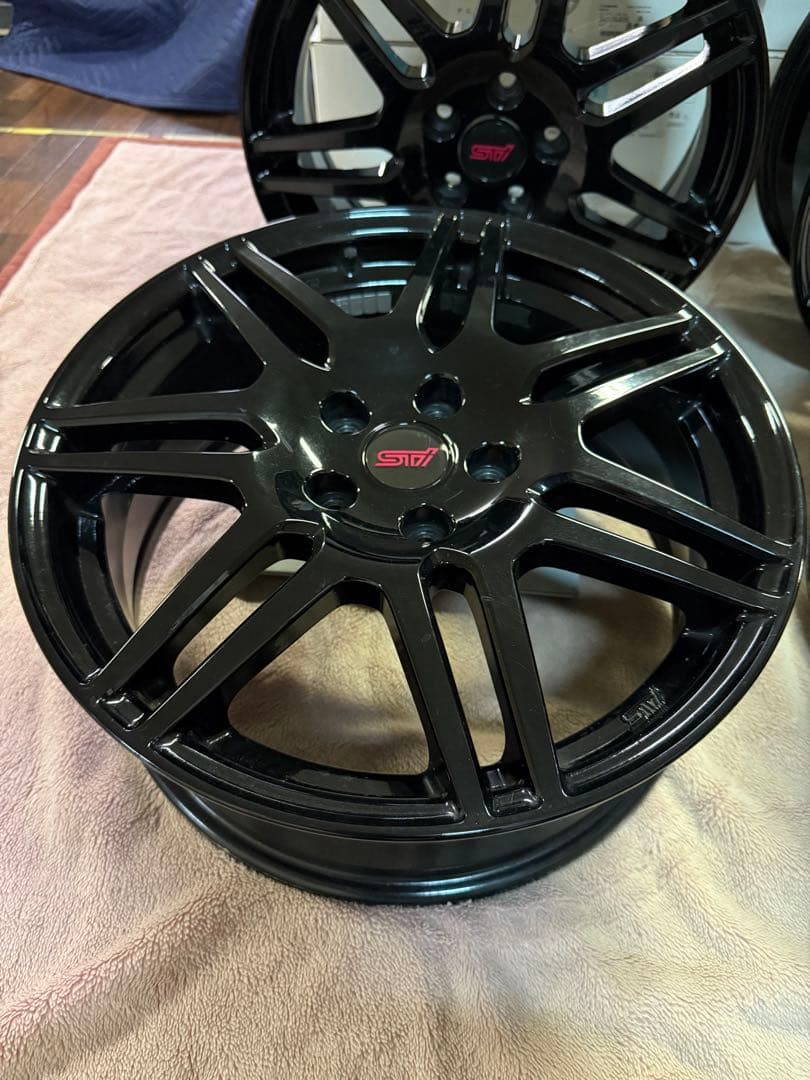 STI アルミホイール　18インチ　ブラック　SG217SJ020 フォレスター