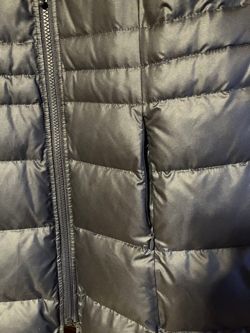 シビラ　ダウンロングベスト