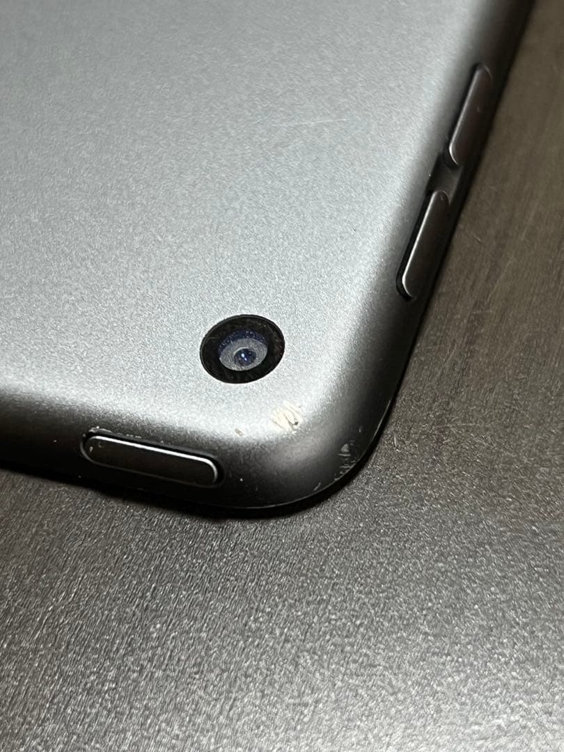 Apple iPad air 第3世代　64GB セルラーモデル