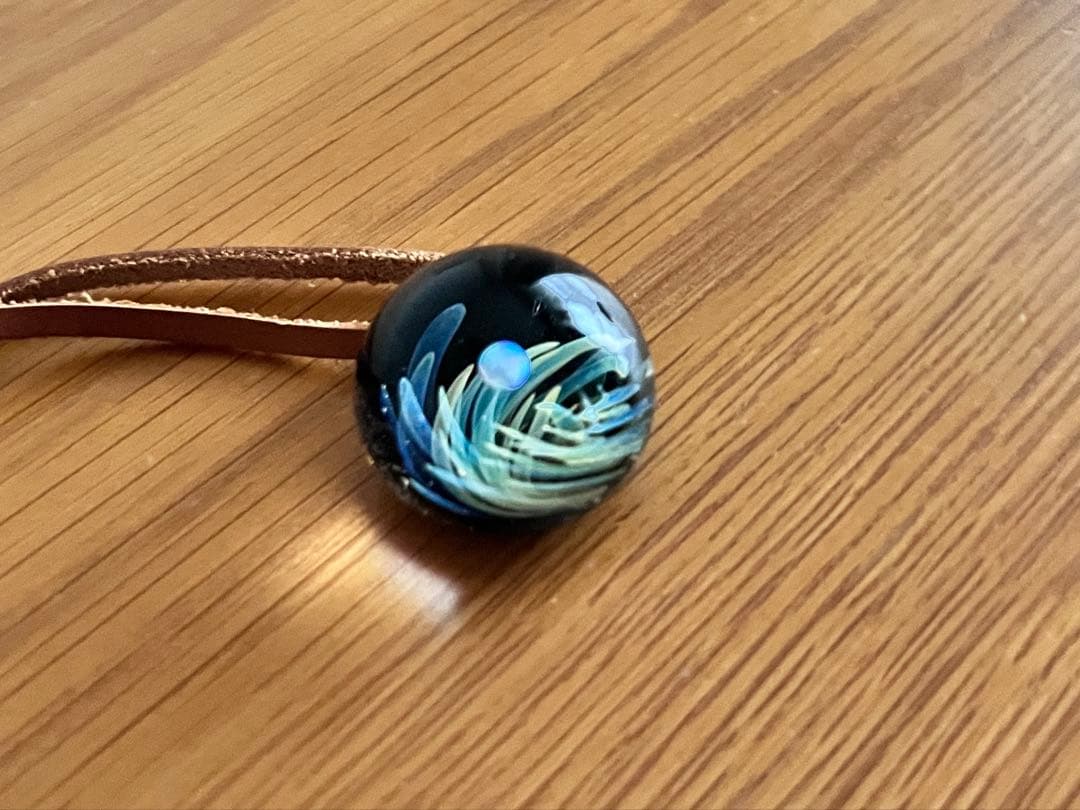 ハンドメイド ガラス ネックレス　宇宙ガラス 渦巻き模様