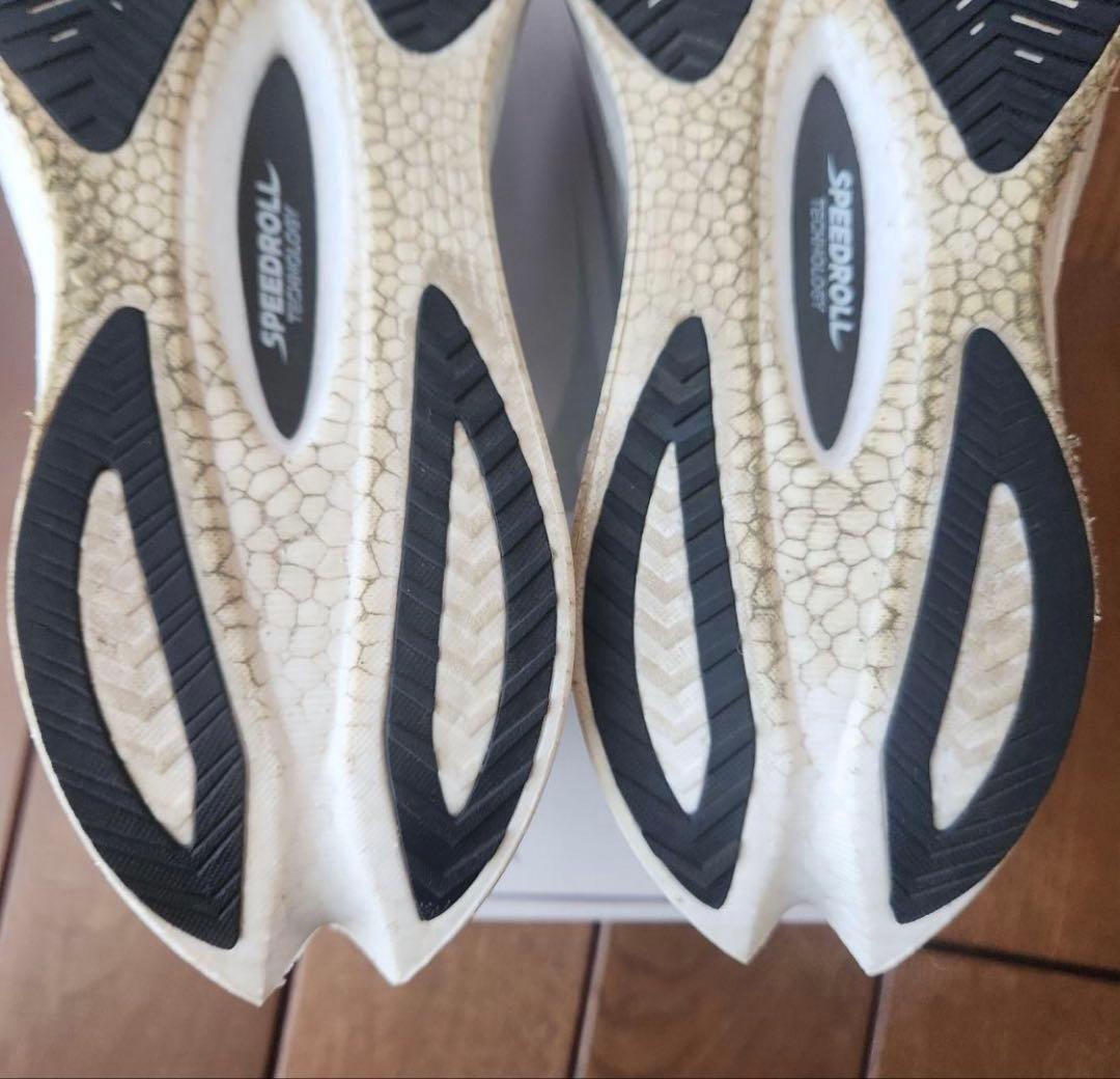 エンドルフィンプロ4 Saucony サッカニー 　26.5