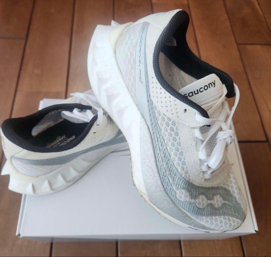 エンドルフィンプロ4 Saucony サッカニー 　26.5