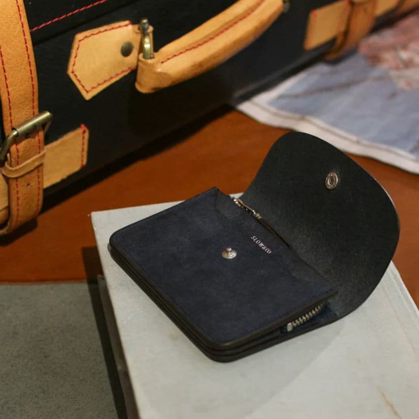 新品未使用　スロウ　プエブロミニウォレット　ブラック　SO902P