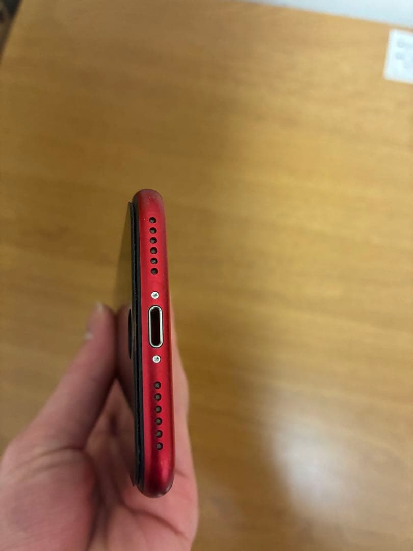 iPhone se2 第二世代　256GB 本体のみ