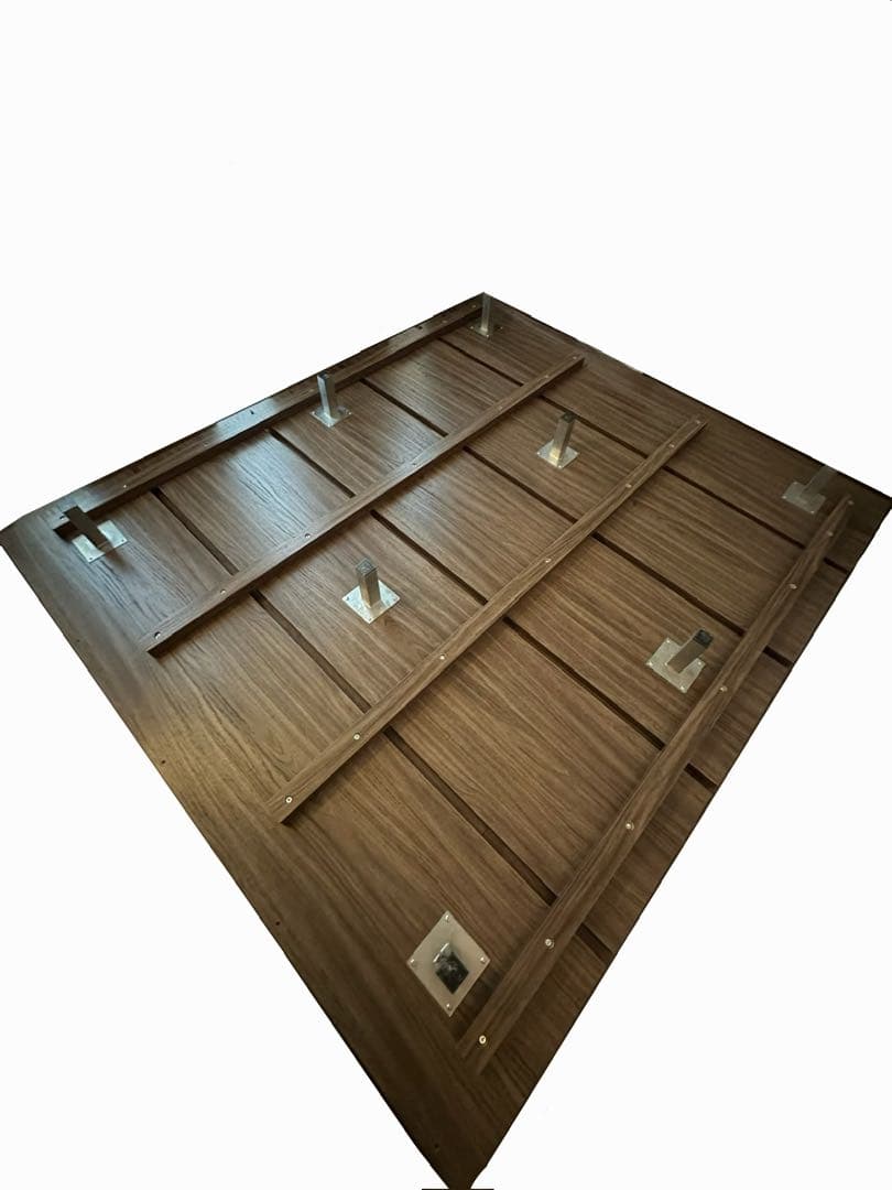 【金額交渉可】ローベッド　ベッドフレーム　クイーン/キングサイズ