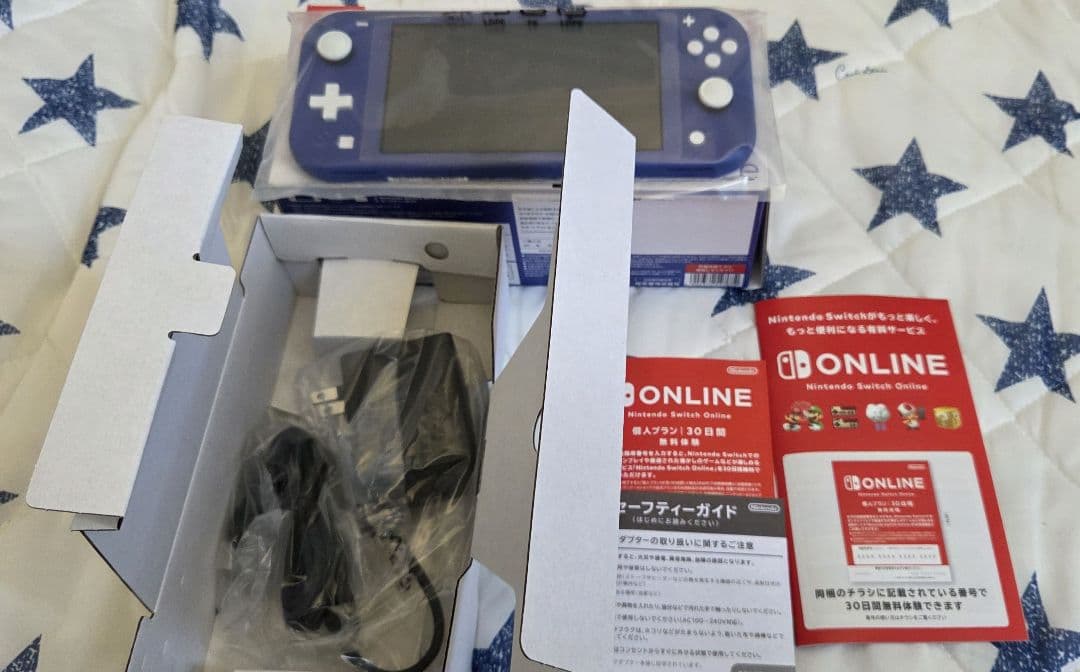 Nintendo Switch Lite ブルー 64GBマイクロSDカード付き