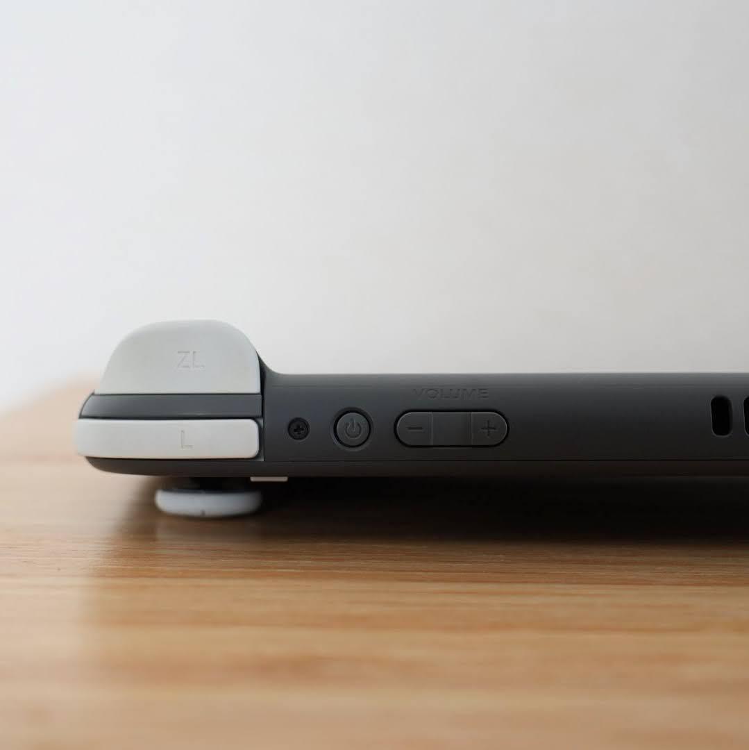 nintendo switchライト本体　グレー　スイッチ