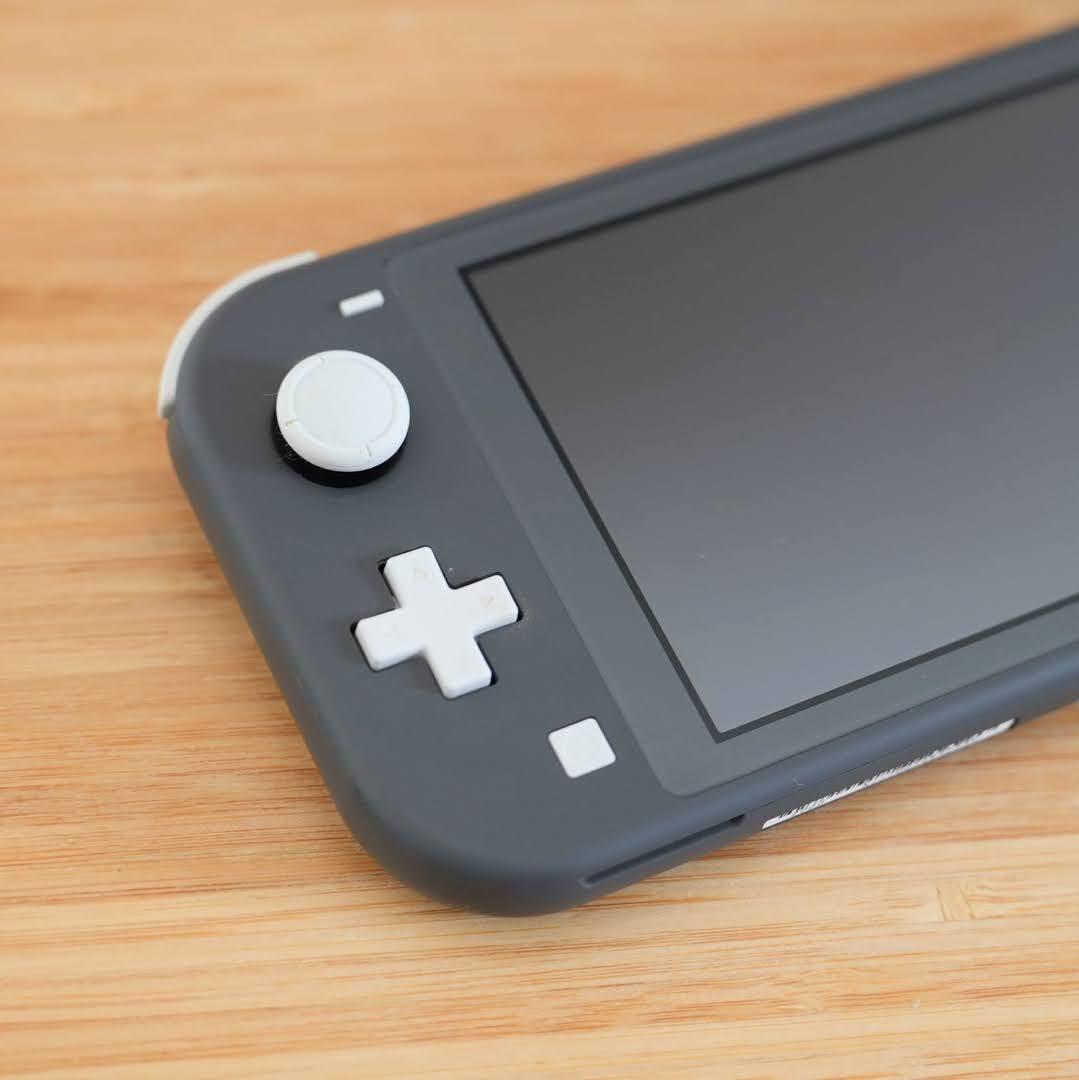 nintendo switchライト本体　グレー　スイッチ