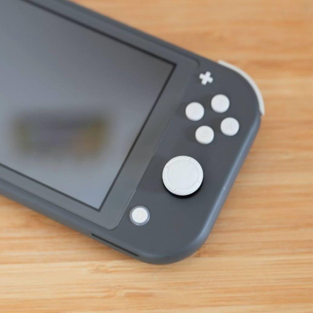nintendo switchライト本体　グレー　スイッチ