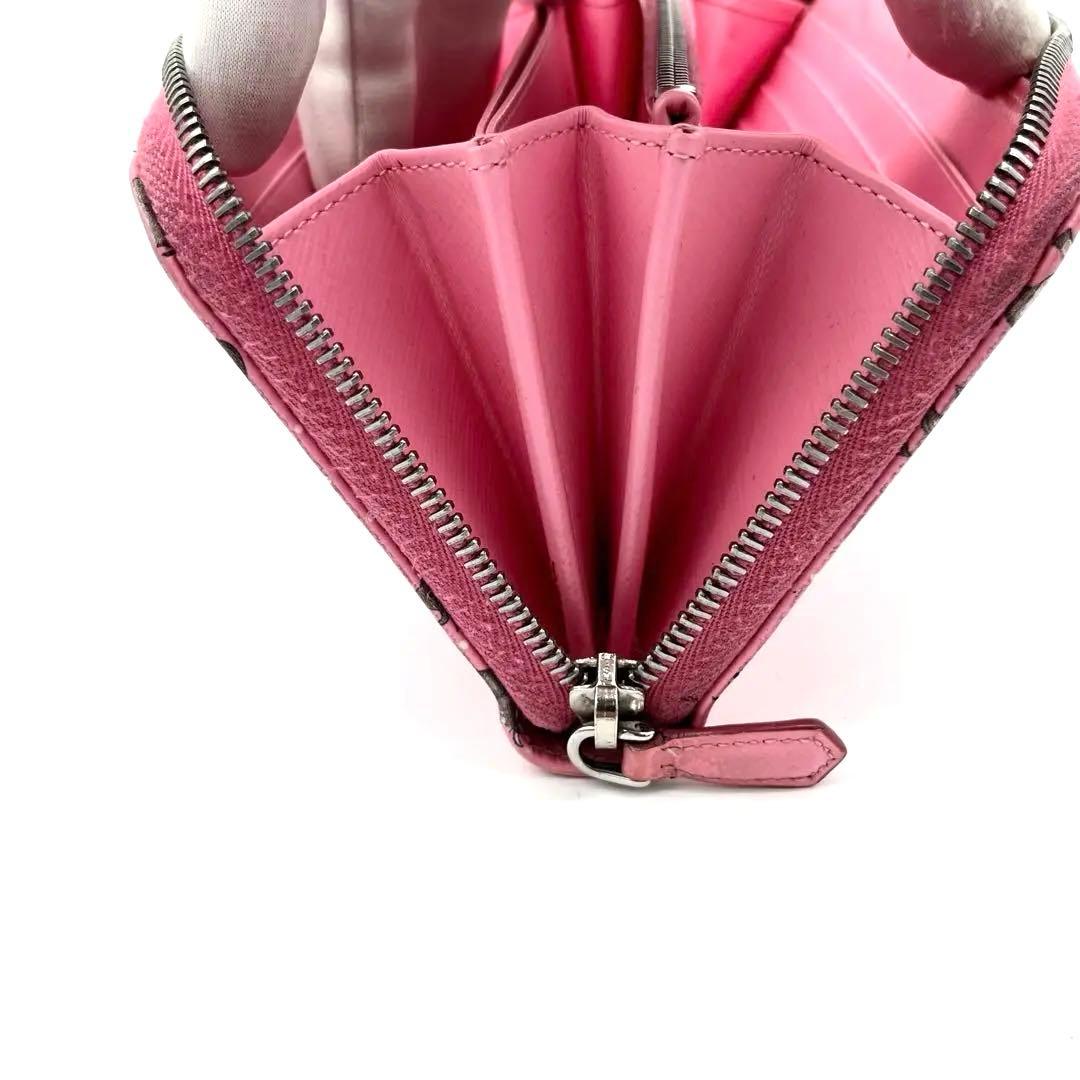 【希少】PRADA ラウンドファスナー　エレファント　ゾウ　動物　レザー　ピンク