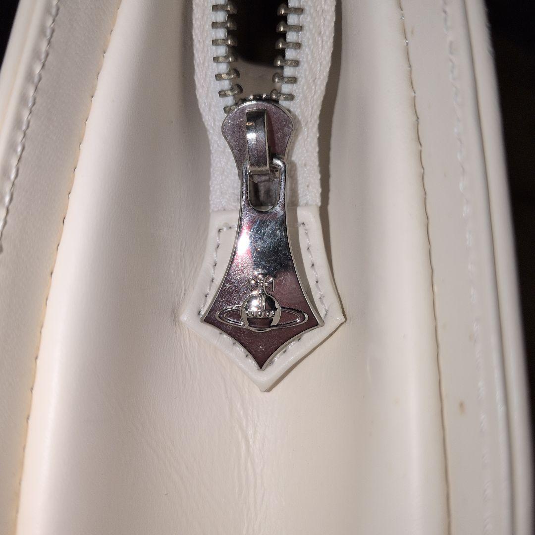 希少美品Vivian Westwood　ホワイト　 レザー　ビジネスバッグオーブ