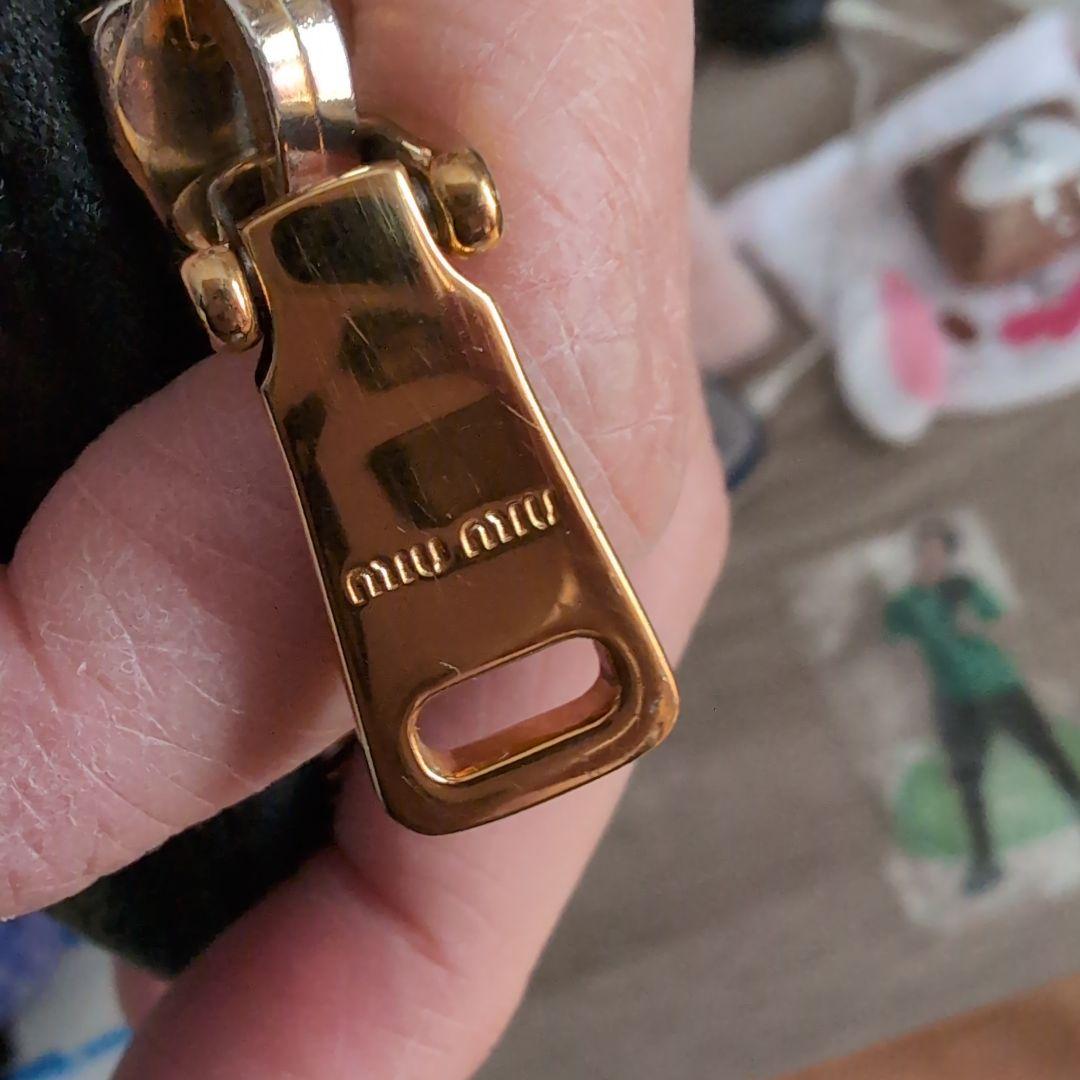 miu miu ブラックレザー ケース