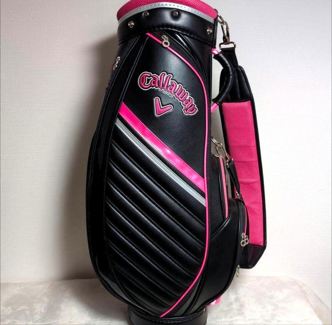 df26 Callaway ゴルフバッグ 黒 × ピンク レザー フード付き