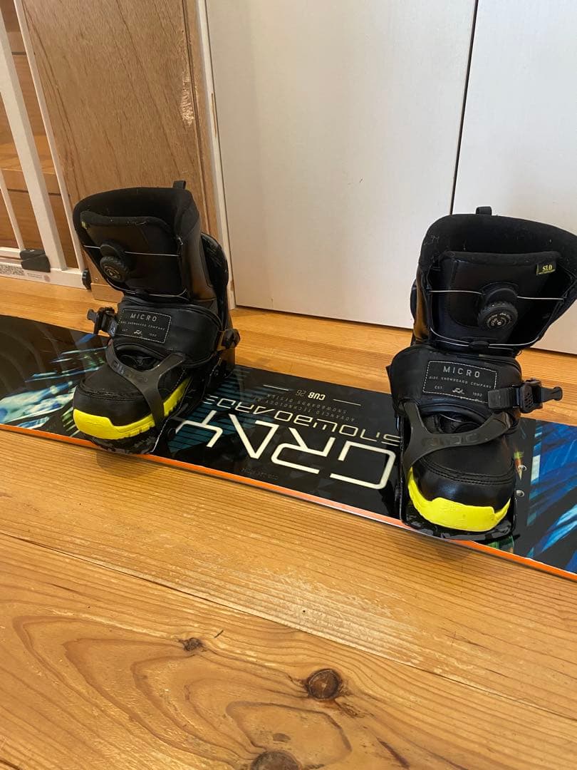 スノーボード3点セット　キッズ〜ジュニアサイズ　126㎝　22.5センチ