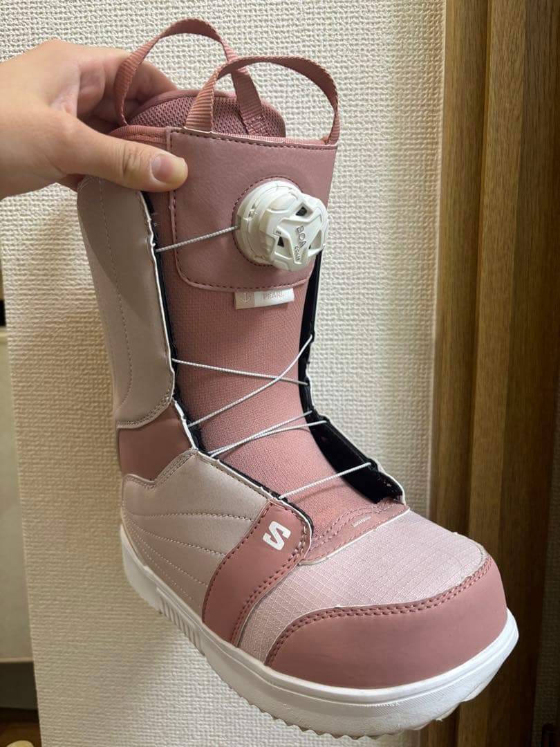Salomon Universal ピンク スノーボードブーツ
