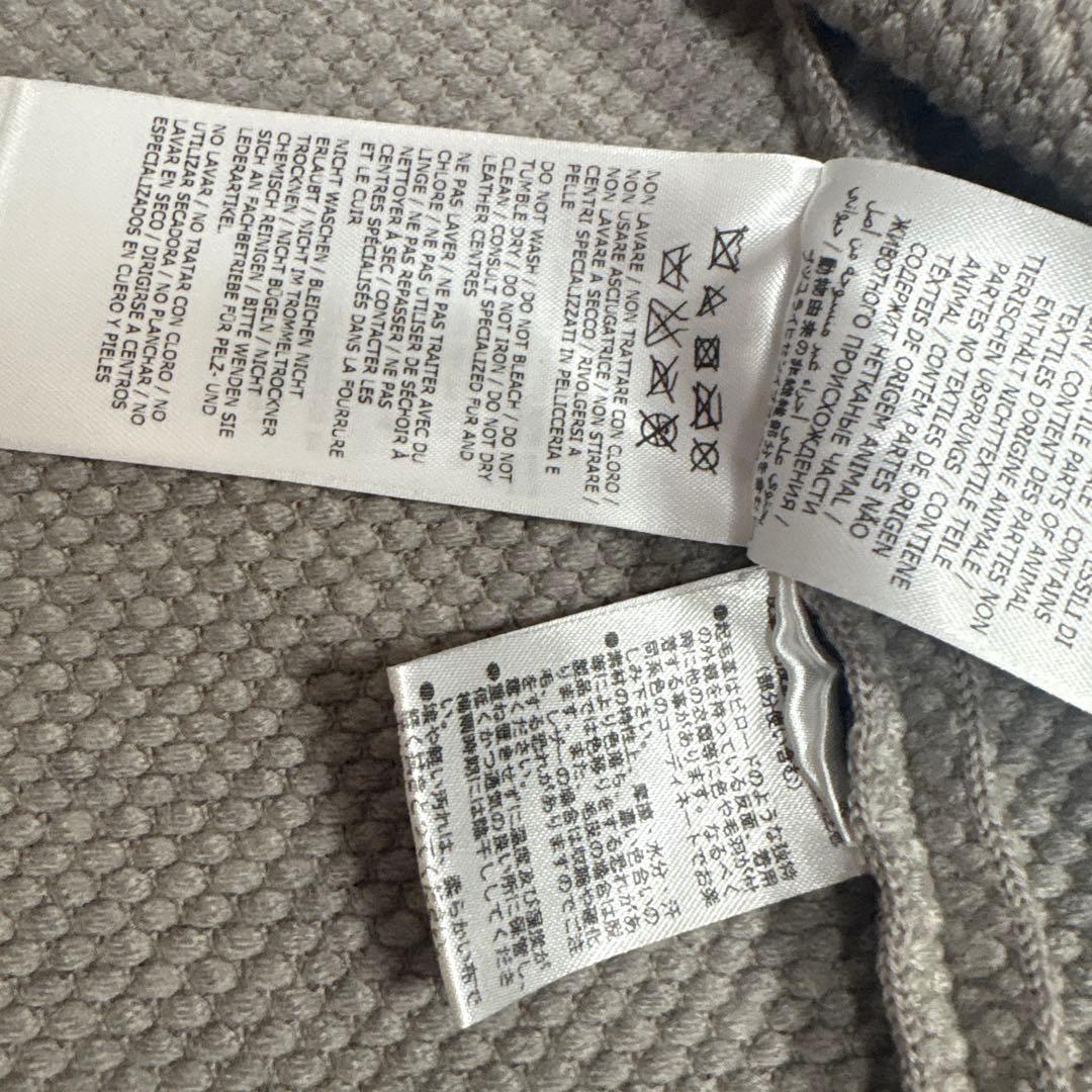 Salvatore Ferragamo ライトグレー ファーコート