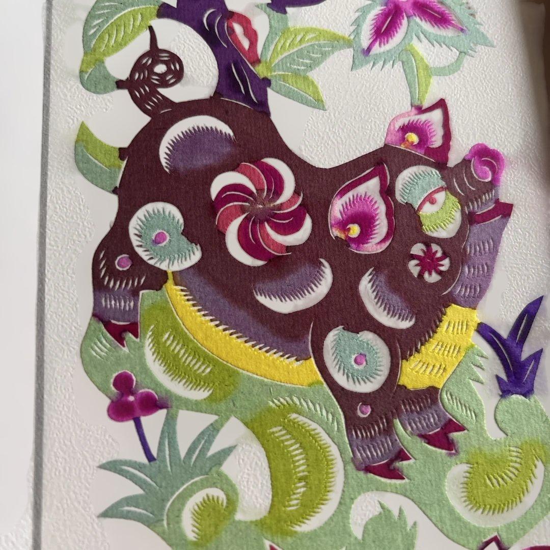 中国の切り紙、12 支　箱付き　 説明は中国語と英語　状態良好