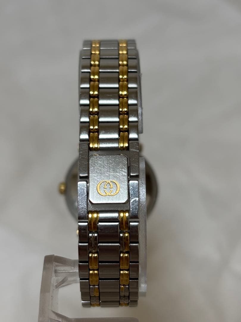 GUCCI 9000L グッチ 腕時計 レディース 新品電池交換済み　実働