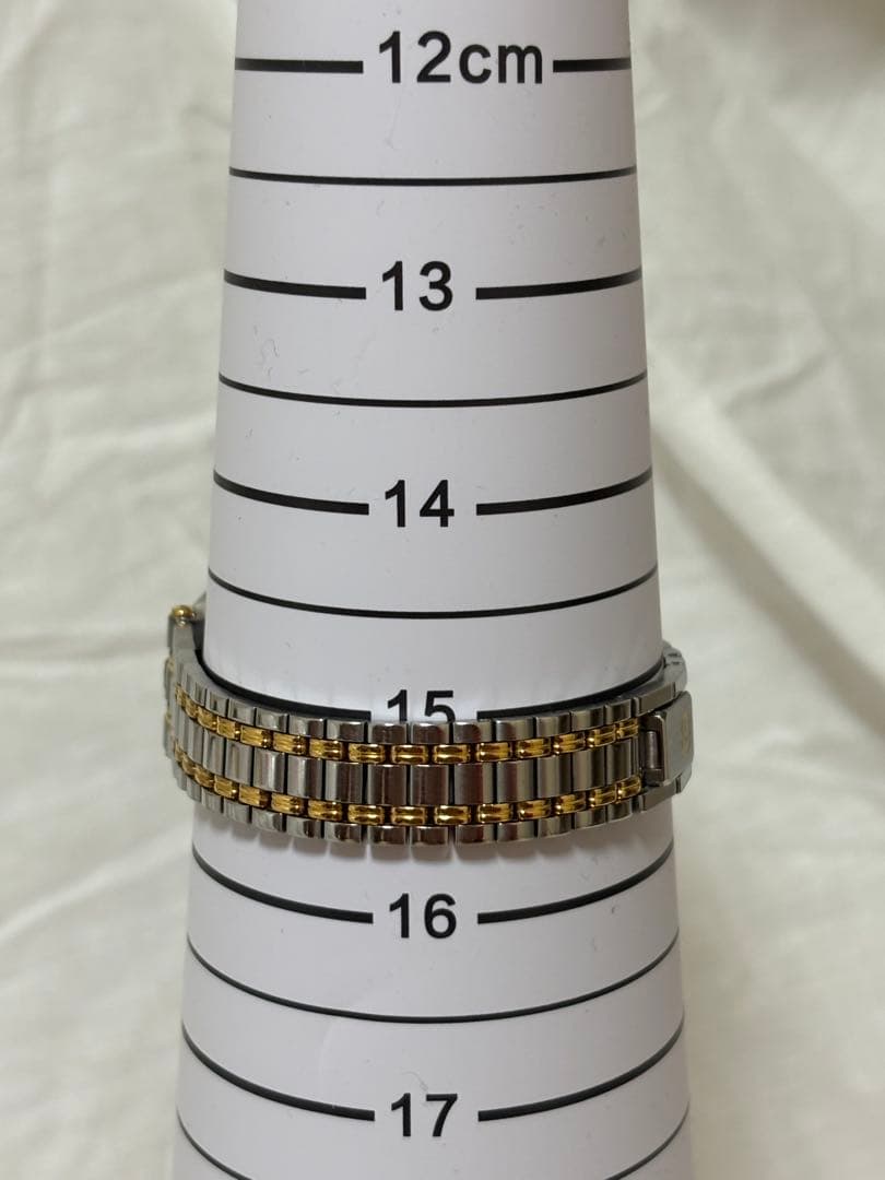 GUCCI 9000L グッチ 腕時計 レディース 新品電池交換済み　実働