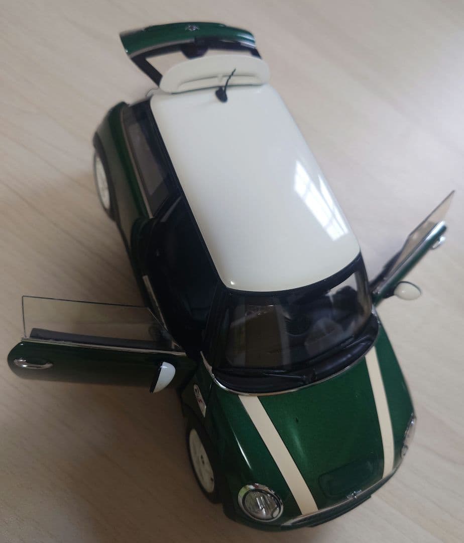 京商 1/18 MINI COOPER S ミニクーパー グリーン ダイキャスト