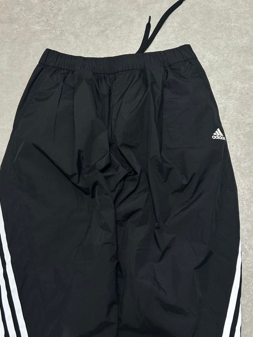 セットアップ アディダス　ウインドブレーカー　レディース　ブラック　ジャケット