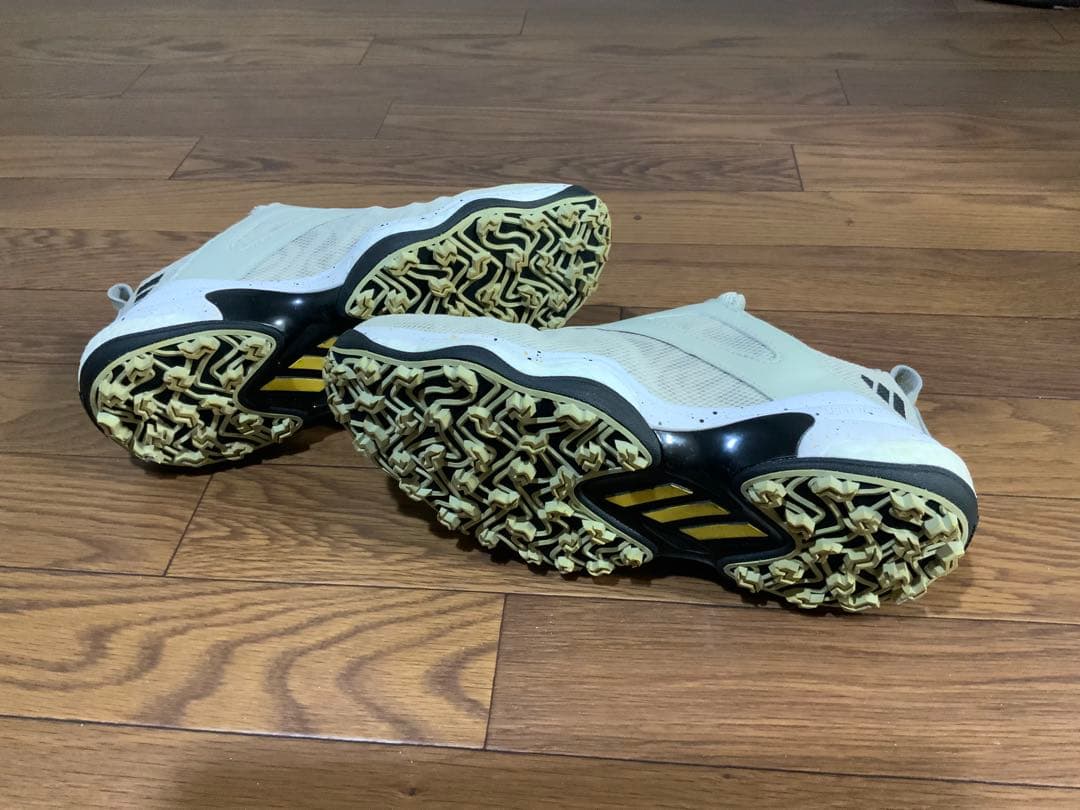 アディダススパイクレス　ゴルフシューズ
