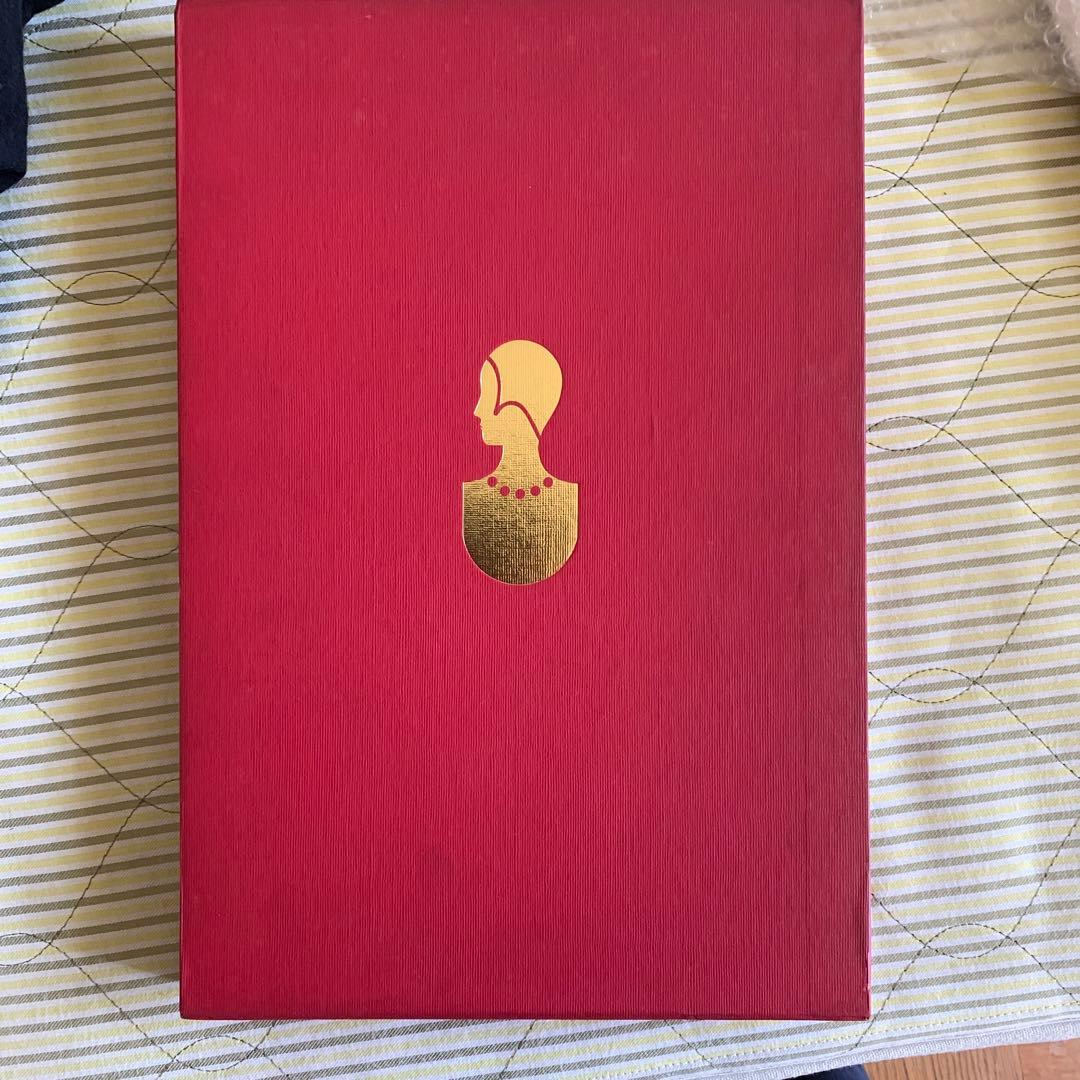 現代衣服の源流　展　ファッション　本　メトロポリタン美術館　コスチューム