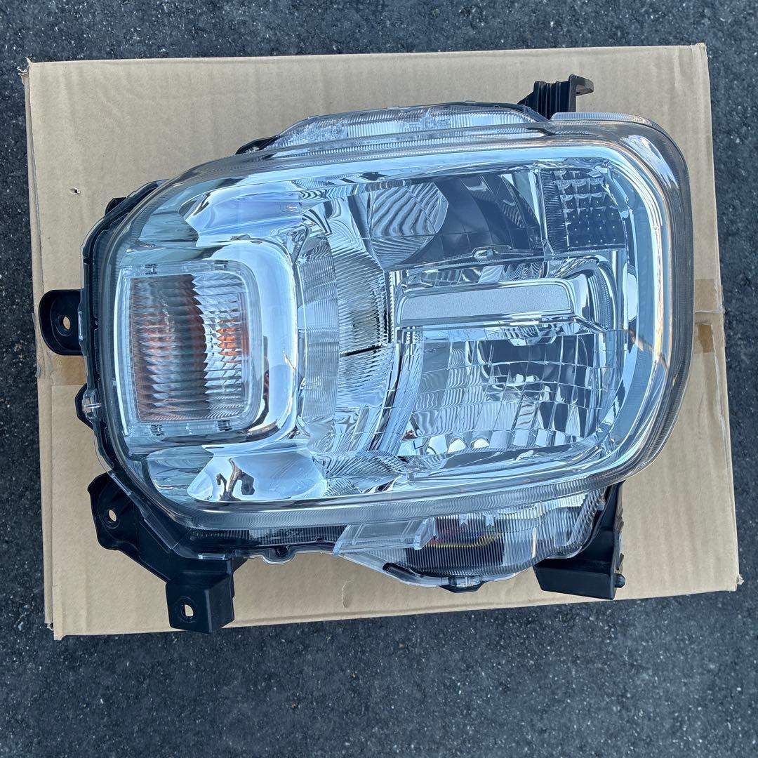 スズキ　スペーシア　MK94S 左ヘッドライト