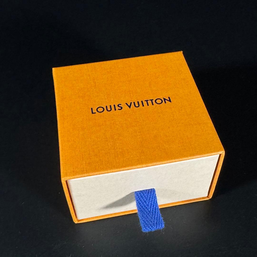 [美品] VUITTON ルイヴィトン エッセンシャルＶネックレス　シルバー