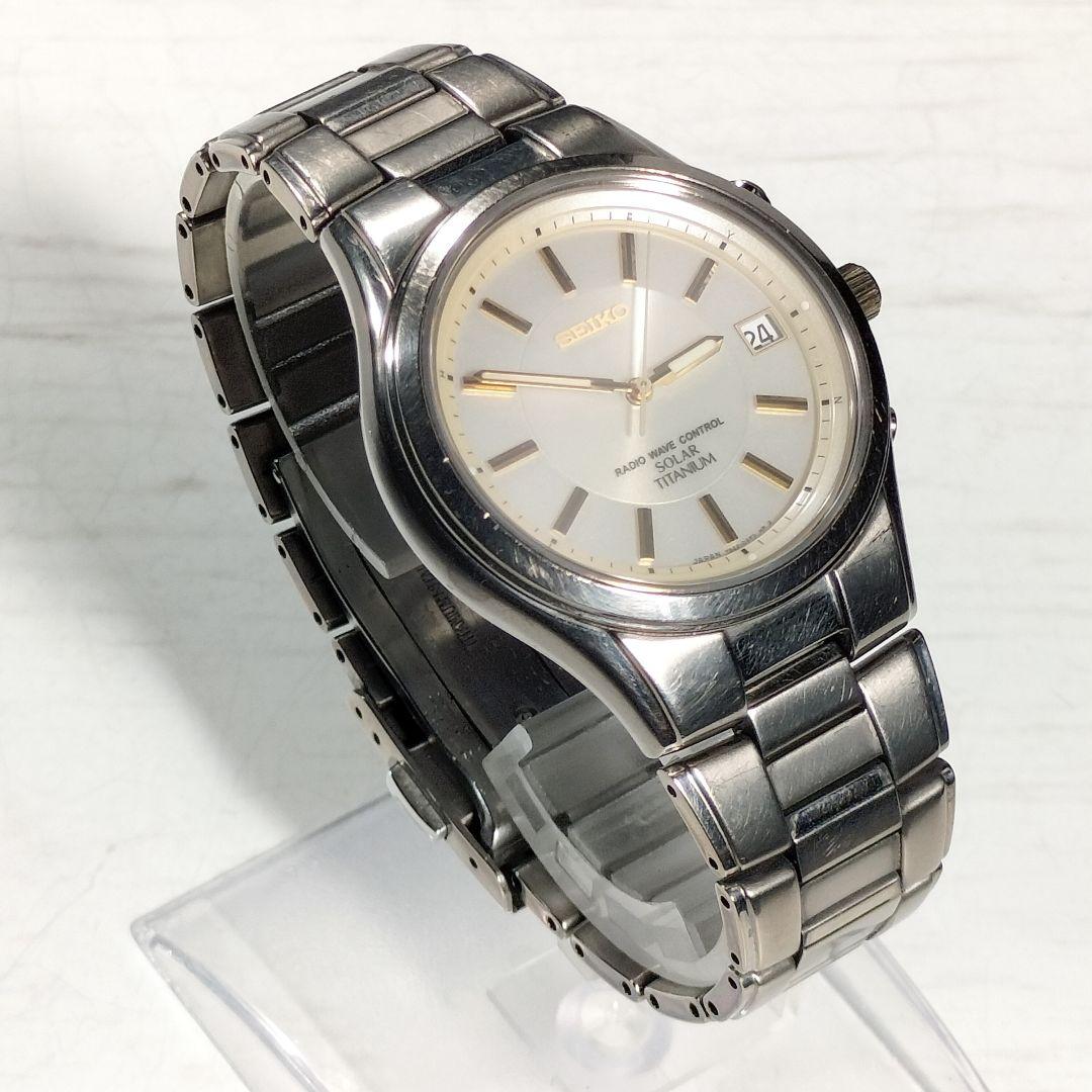 セイコーメンズ腕時計　電波ソーラー　チタン製　日本製　7B22-0AD0 稼働品