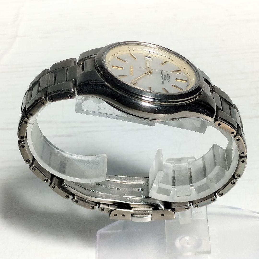 セイコーメンズ腕時計　電波ソーラー　チタン製　日本製　7B22-0AD0 稼働品