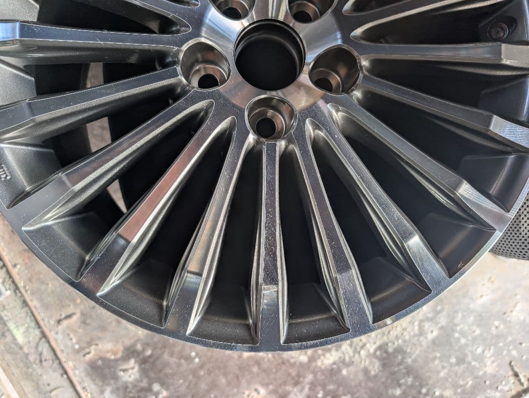 トヨタ　クラウンマジェスタ　ディスクホイール　一本