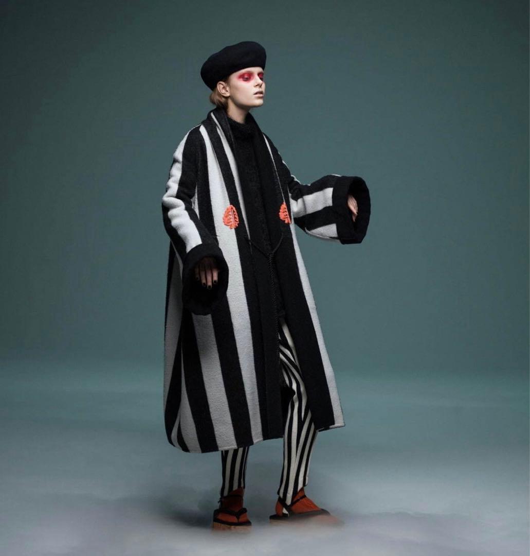 美品 UNDERCOVER 刺繍ガウンコート UCZ1302 黒白 カシミヤ