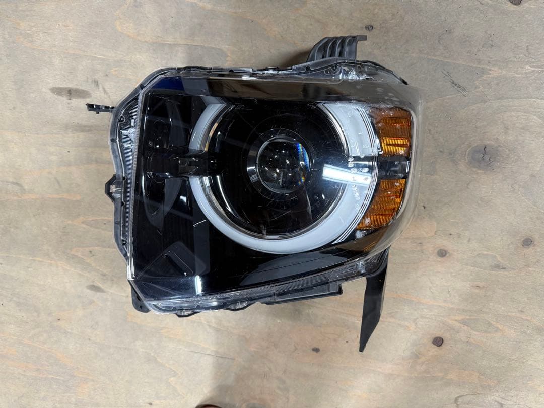 N-VAN スタイルファン純正 ヘッドライト左 点灯確認済 補修あり