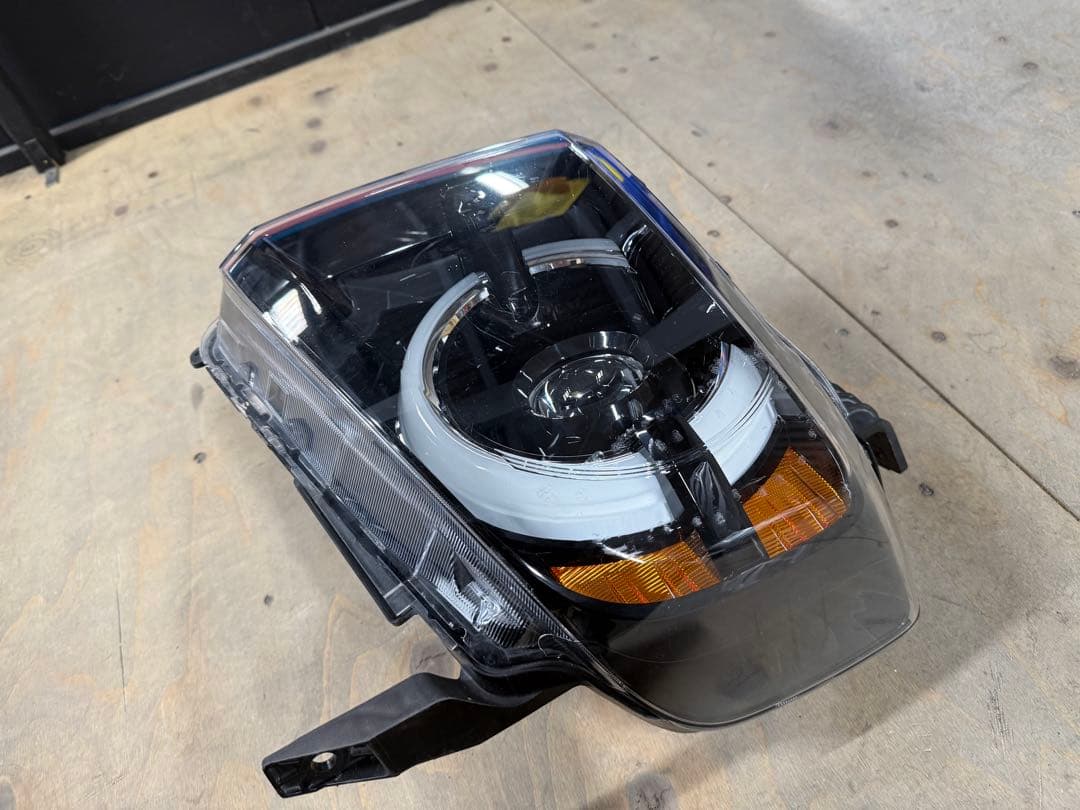 N-VAN スタイルファン純正 ヘッドライト左 点灯確認済 補修あり