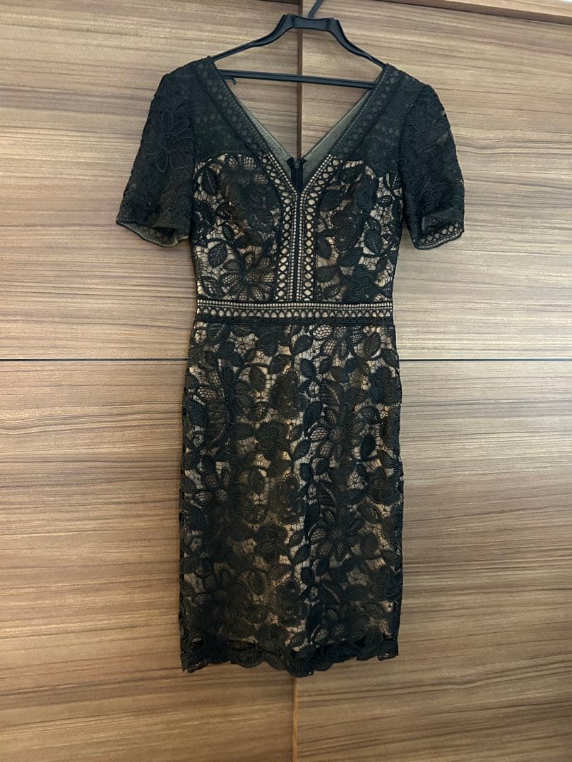 美品❗️TADASHI SHOJI サイズ2 ブラックレースワンピース