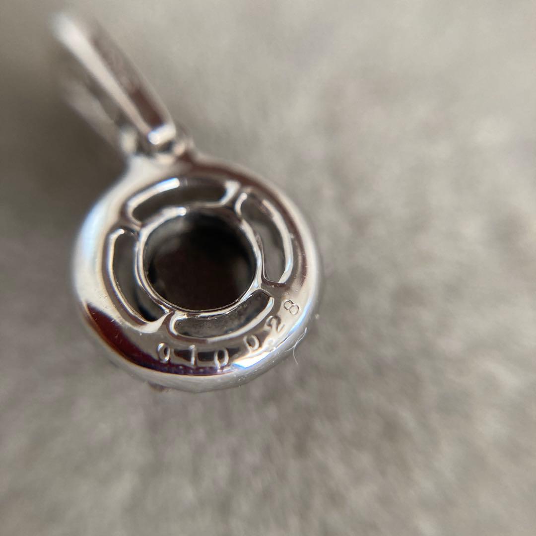 訳あり　K18ダイヤモンドペンダントトップ　ブラック　ホワイト