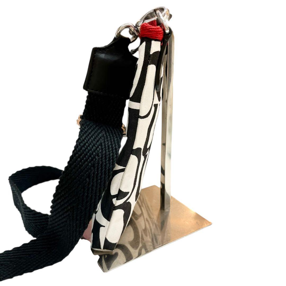 希少　ヴィヴィアンウエストウッド 総ロゴ　ショルダー　ホワイト　白　レッド