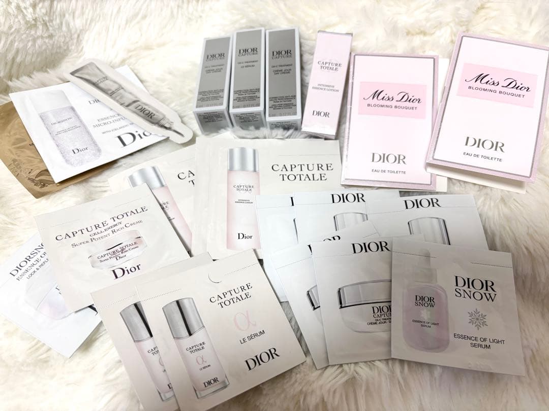 新品　ディオール ホリデー ポーチ　リップ　限定品