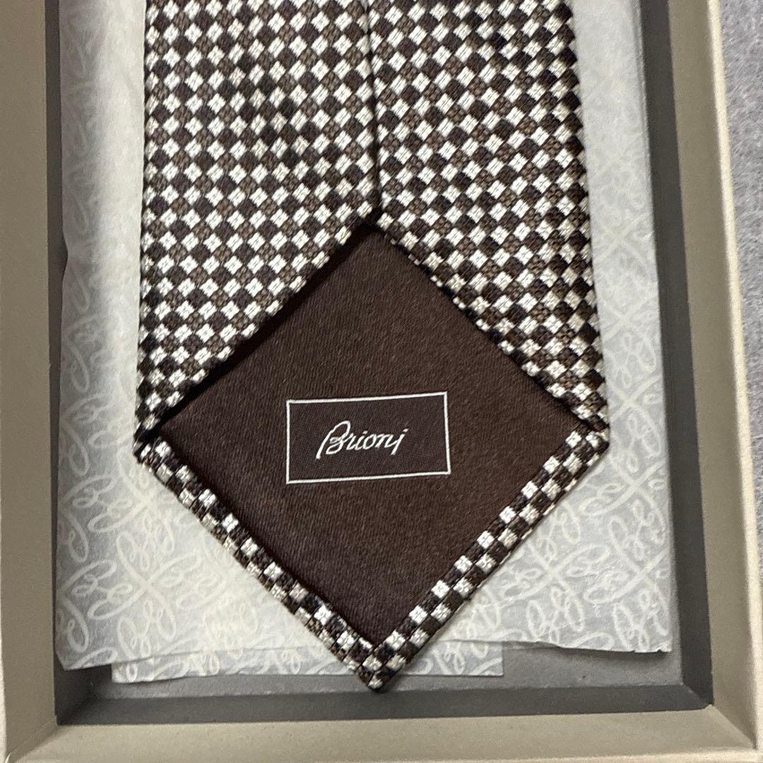 ブリオーニ　ネクタイ　茶色　チェック柄　シルクジャガード