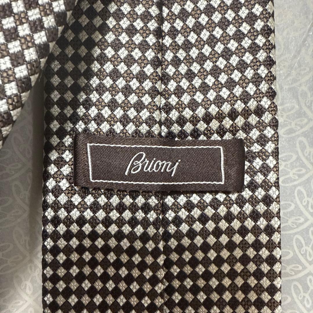 ブリオーニ　ネクタイ　茶色　チェック柄　シルクジャガード