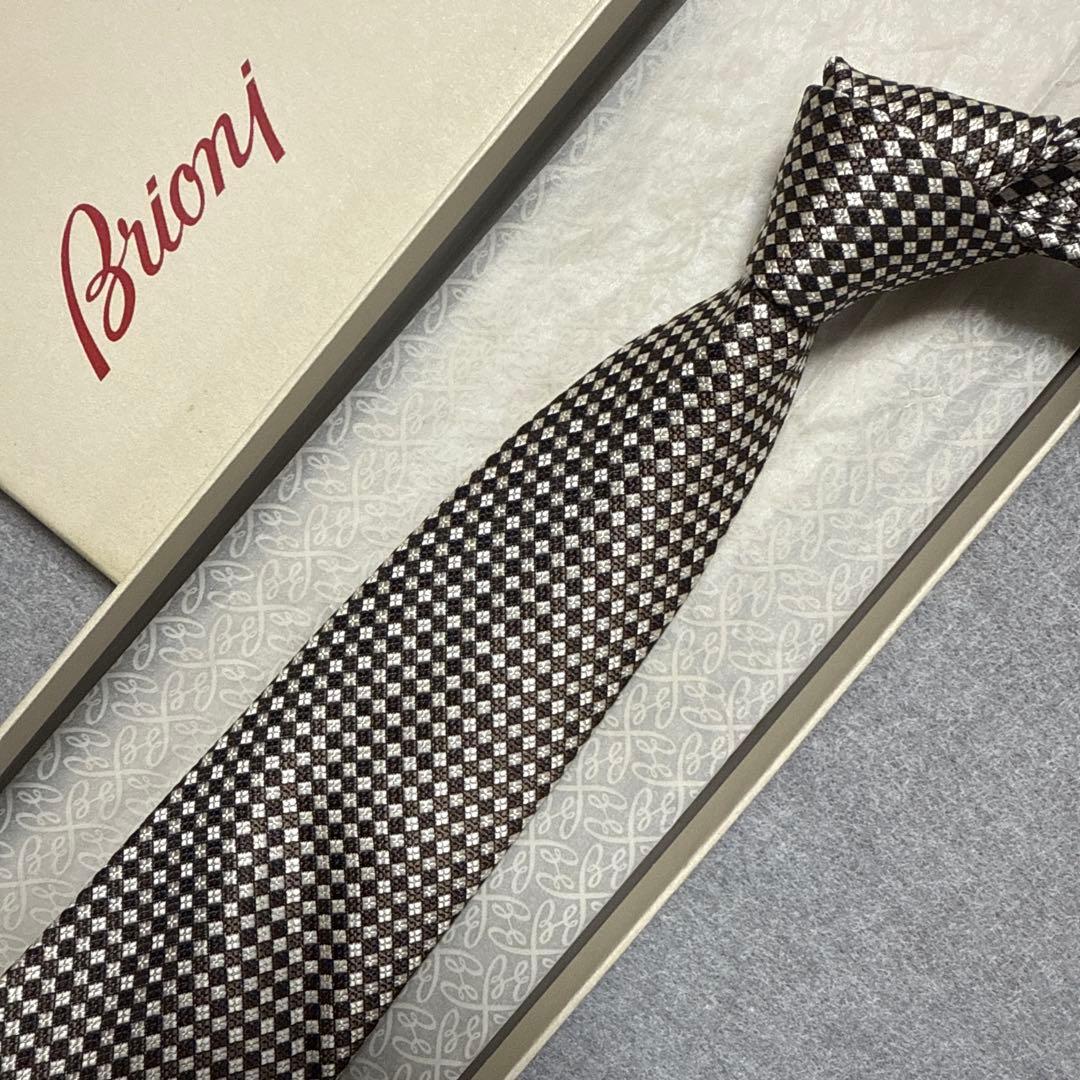 ブリオーニ　ネクタイ　茶色　チェック柄　シルクジャガード