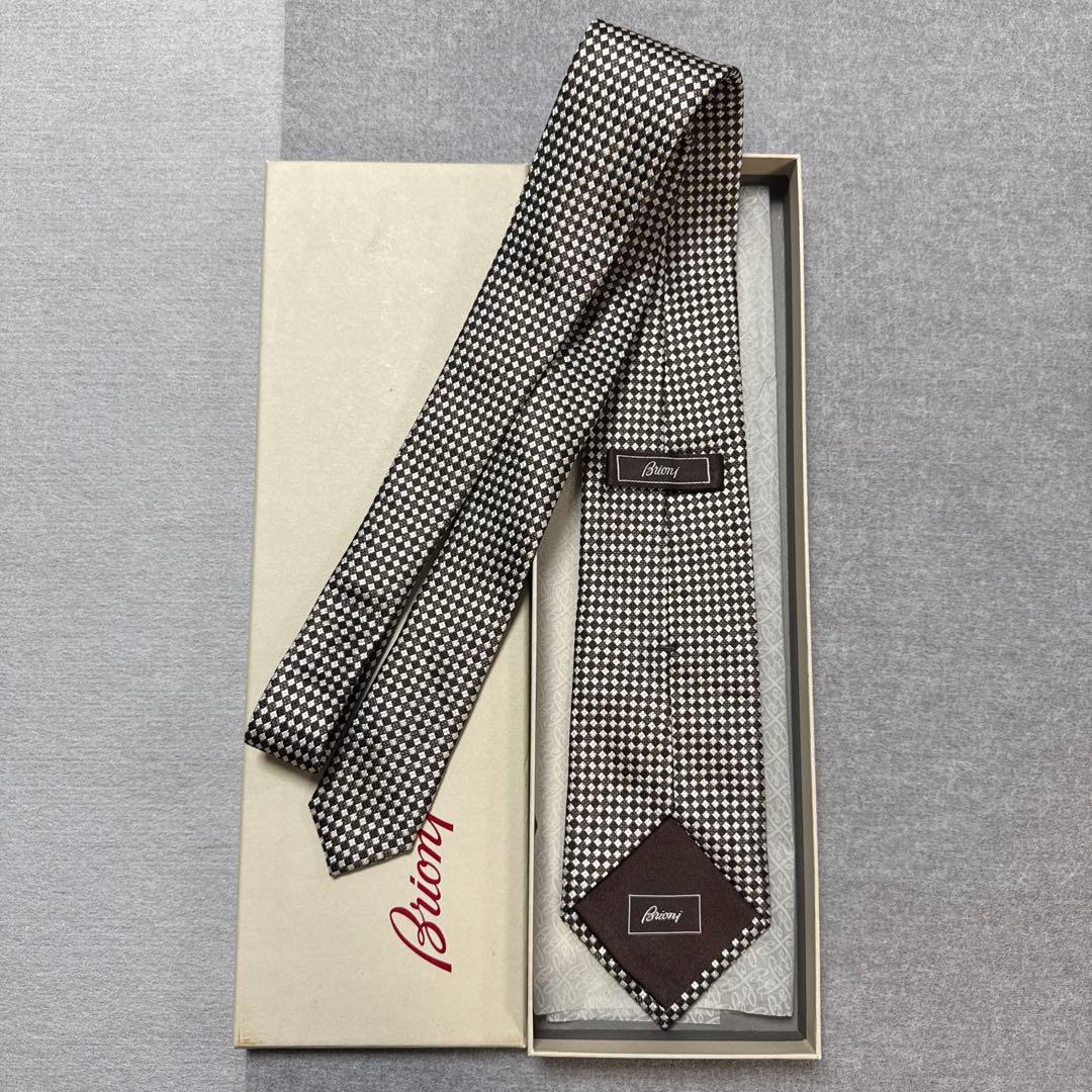 ブリオーニ　ネクタイ　茶色　チェック柄　シルクジャガード