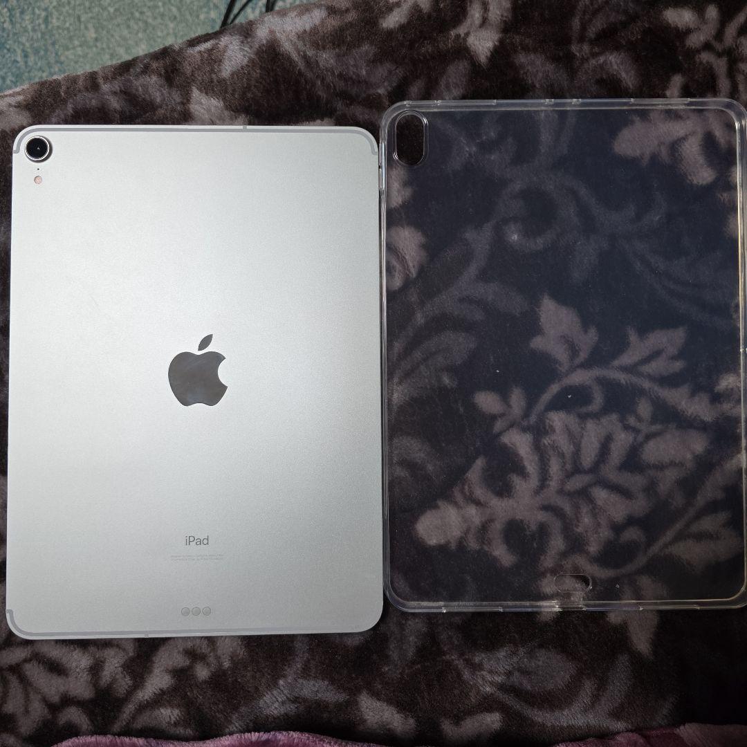 ipad pro 第1世代　Cellular 64GB 11インチ　シルバー