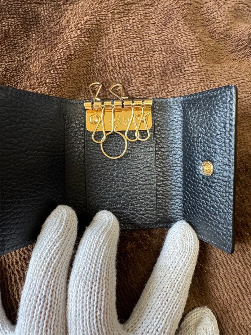 GUCCI GGパターン キーケース ブラック/グレー