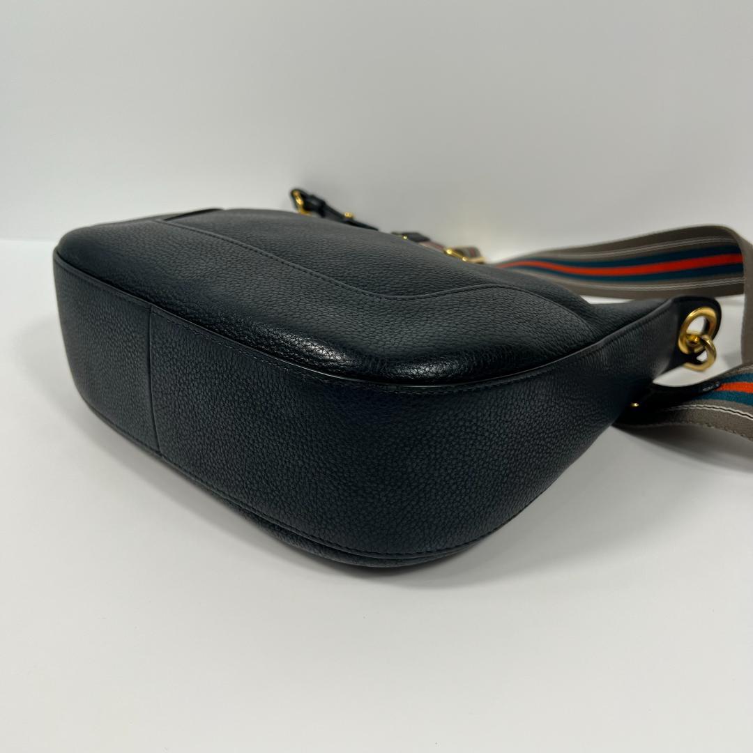 プラダ ショルダーバッグ ブラック 本革 1BC052 MBZ034