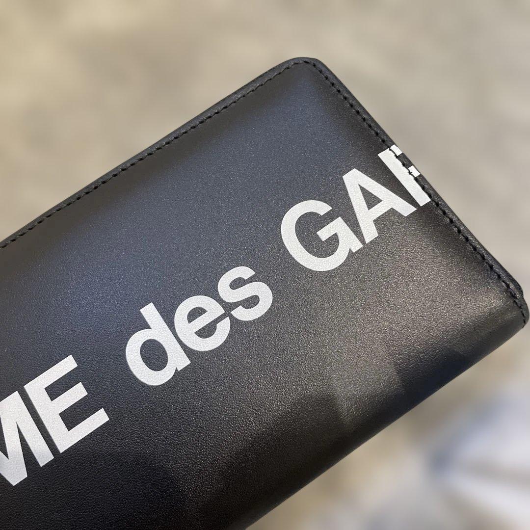 COMME des GARÇONS Huge Logo Wallet 箱付き 黒